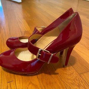 New Gianni red Bini heels. Size 7.5